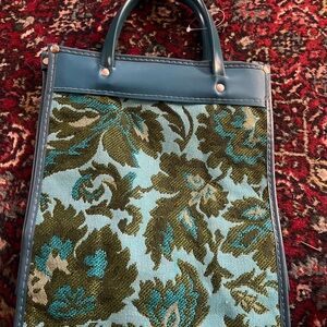 Vintage Avon tapestry tote bag  new/unused purse